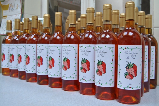vin de fraise du val 2011
