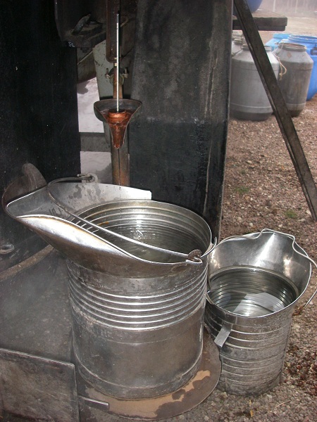 30 litres d'eau de vie de poire !